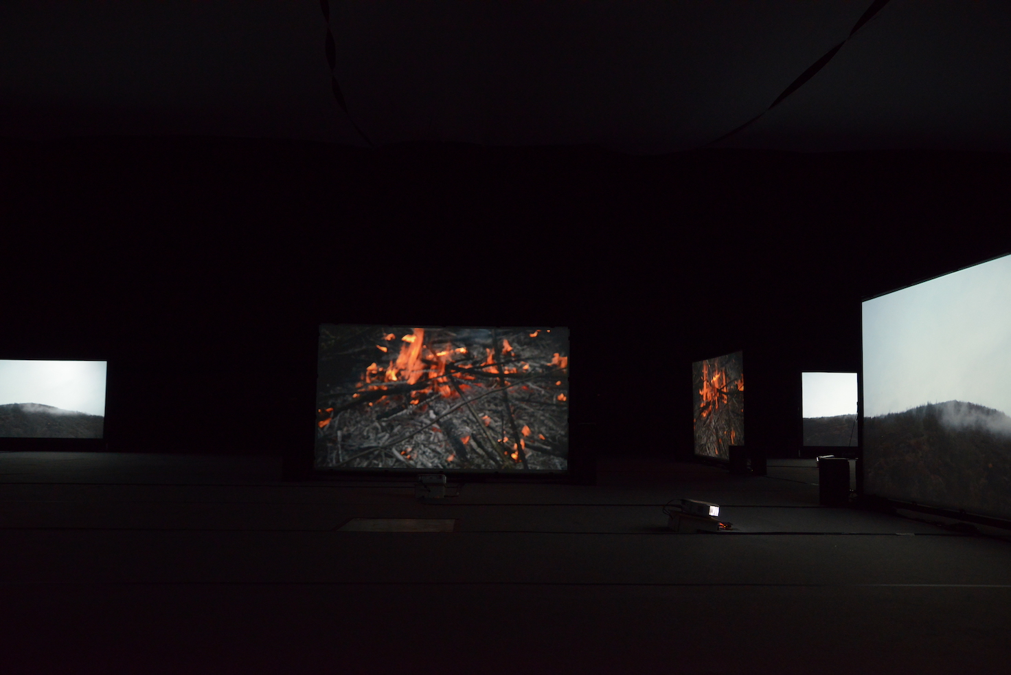 installation vidéo, Marseille, 2023, ©ninagazaniolvérité